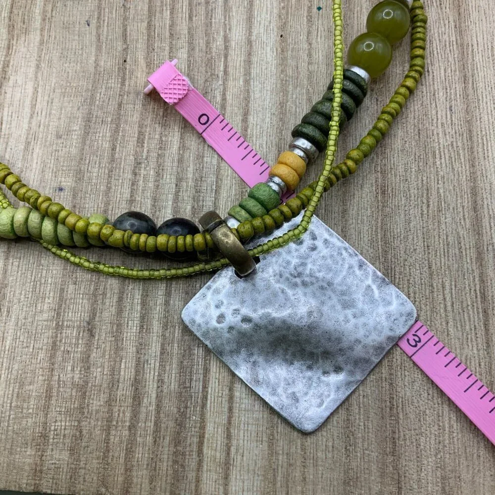 Chico's Green Tone Wooden BOHO Glass Beads Silver Tone Pendant Necklace - Picture 7 of 9